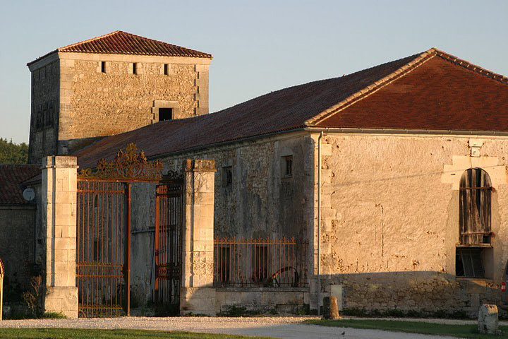 Facilities at Les-Stables Facilities at Les-Stables